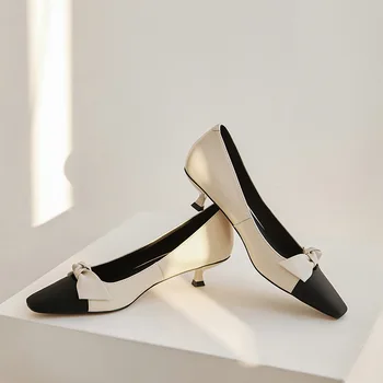 Удобна Елегантен Дамски обувки за жени 2022 г., Обзаведен Луксозен Дамски Обувки на Висок ток с Модерен подвешиванием квалификация